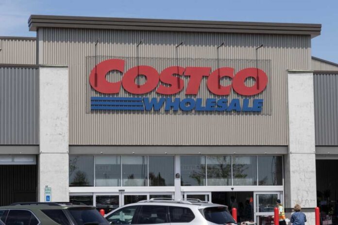 Indianapolis,-,April,27,,2025:,Costco,Wholesale,Location.,Costco,Wholesale Exterior view of a Costco Wholesale store with a clear blue sky